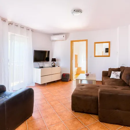 Sijan - 550m From The Beach Медулин