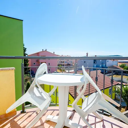 Sijan - 550m From The Beach